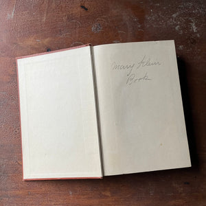 antiquarian book, novel - The Depot Master written by Joseph C. Lincoln with illustrations by Howard Heath - view of the inside cover with a name written in pencil