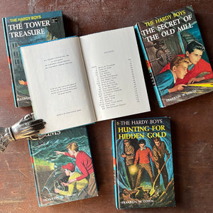 vintage adventure books for boys - The Hardy Boys Mysteries Starter Set First 5 Volumes Written by Franklin W. Dixon - view of the copyright & contents pages