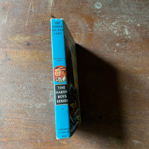 vintage children's chapter book, vintage adventure book for boys, The Hardy Boys Mystery Series Book - The Hardy Boys #2:  The House on the Cliff written by Franklin W. Dixon - view of the spine