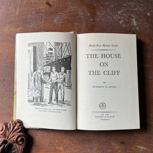 vintage children's chapter book, vintage adventure book for boys, The Hardy Boys Mystery Series Book - The Hardy Boys #2:  The House on the Cliff written by Franklin W. Dixon - view of the title page