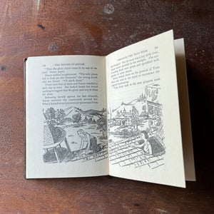 vintage children's chapter book, vintage adventure story for girls - The Hidden Staircase by Carolyn Keene-#2 Nancy Drew Mystery Stories - view of the illustrations