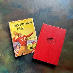 Touchdown Pass written by Clair Bee-Book #1 in The Chip Hilton Sports Series Book-vintage sports chapter book for boys-view of the front cover