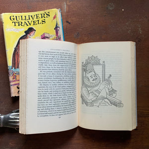 Gulliver's Travels by Jonathan Swift - 1954 Junior Deluxe Editions - illustrations