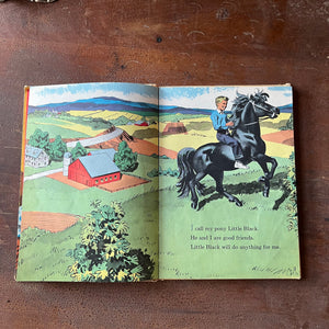 Log Cabin Vintage - vintage children's book, children's book, picture book, I Can Read It All By Myself Beginner Books – Little Black Goes to the Circus by Walter Farley with illustrations by James Schucker - view of the full-page illustrations