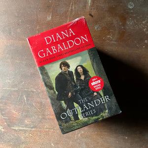 The Outlander Series Box Set by Diana Gabaldon - view of the side of the boxThe Outlander Series Box Set by Diana Gabaldon - view of the side of the box