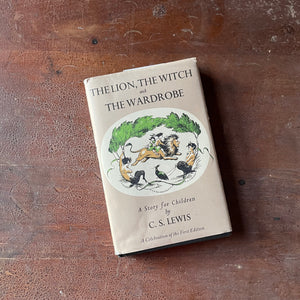 Log Cabin Vintage – vintage children’s book, children’s book, chapter book – The Lion, The Witch & The Wardrobe A Story for Children by C. S. Lewis - view of the dust jacket's front cover