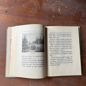 Log Cabin Vintage - vintage children's book, vintage non-fiction, vintage book - The Children of All Lands Stories:  The Little Dutch Tulip Girl by Madeline Brandeis - view of the photographs and size of print within the pages