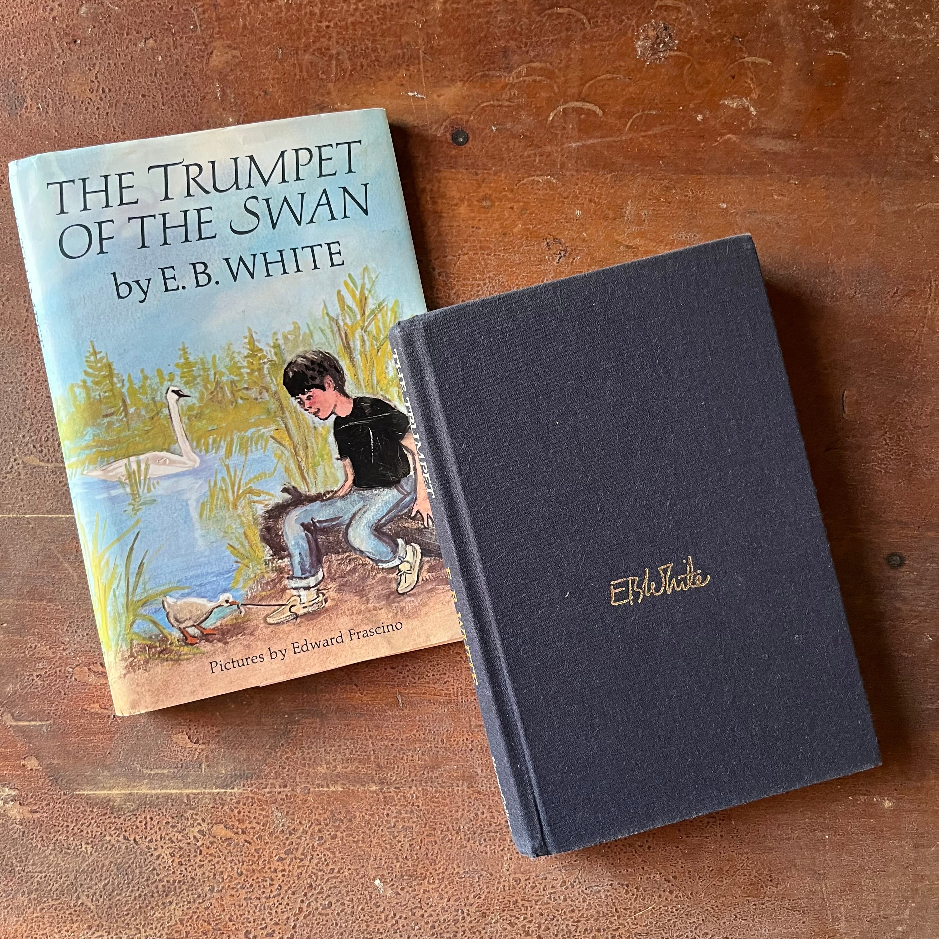 The Trumpet of the Swan by E. B. White with Illustrations by Edward Frascino - view of the front cover